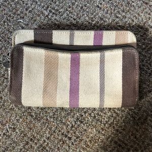 Thirty One wallet